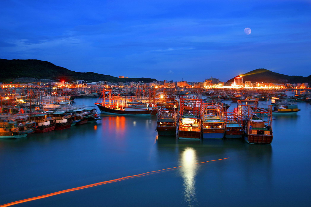 海陵島漁港之夜