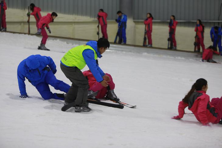 長沙火車南站/汽車西站/步行街/東塘到三只熊滑雪場坐幾路公交