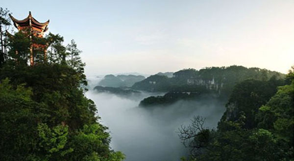 施秉云臺山一景