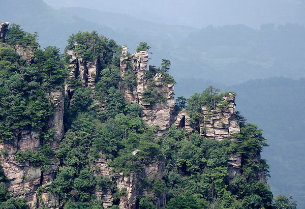 晚班長沙到張家界、天門山、鳳凰古城純玩五日游團購旅游(獨家贈送300元大禮包)