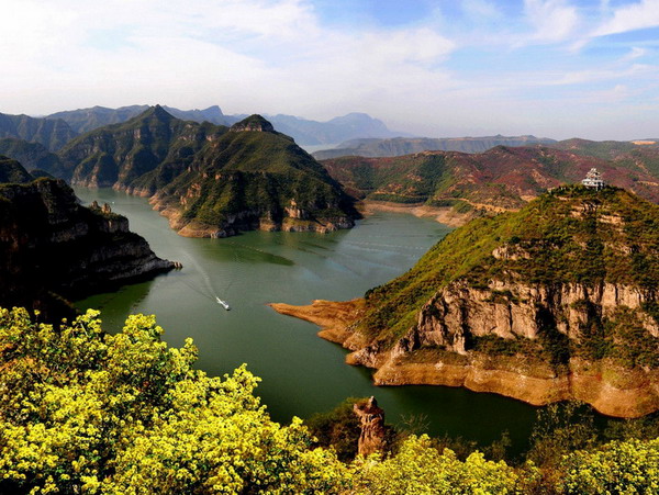 株洲/湘潭/岳陽/長沙至湖北荊州古城、宜昌世外桃源、三峽猴溪、西陵峽、三游洞汽車3日游