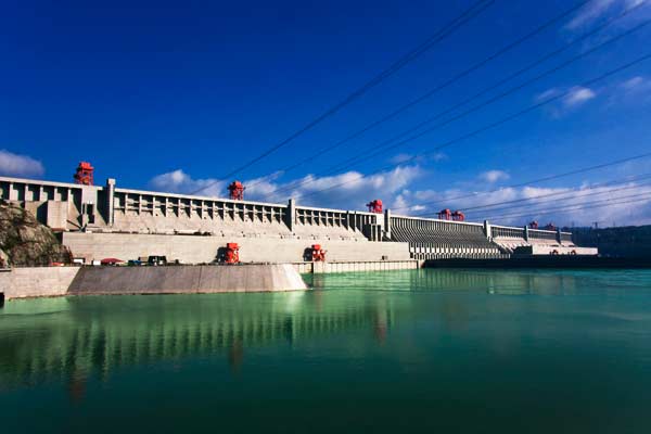 株洲/湘潭/長沙/岳陽到三峽大壩標準化、屈原故里、三峽大瀑布汽車三日游