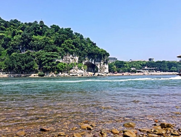 象鼻山旅游必去景點有哪些_桂林象鼻山好玩的地方