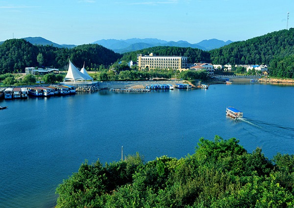 長沙到韶湖假日小鎮一日游旅游團